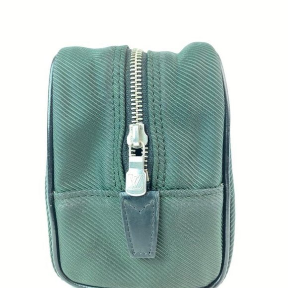 Louis Vuitton Green Taiga Nylon Palana Cosmetic - Picture 8 of 12